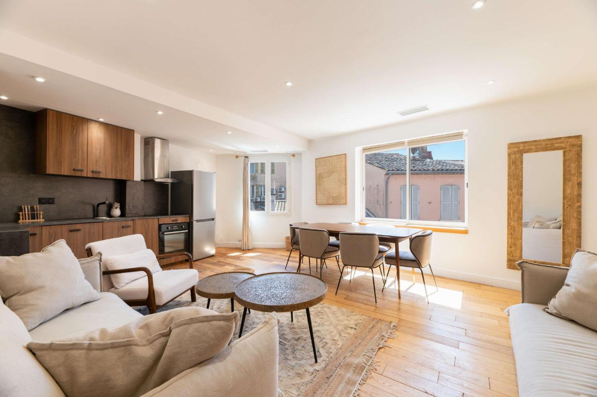 סן טרופז Appartement Place Des Lices מראה חיצוני תמונה