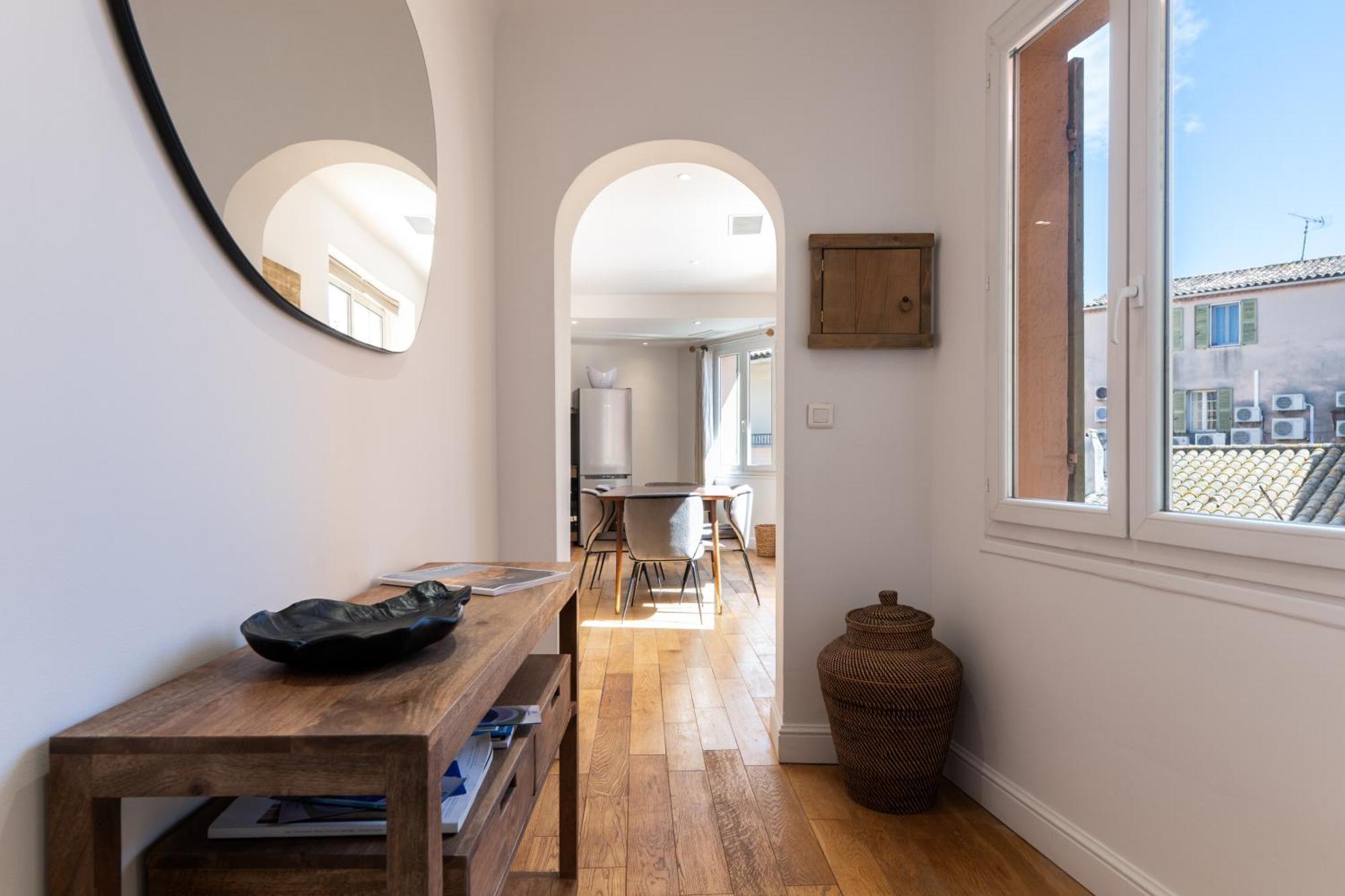 סן טרופז Appartement Place Des Lices מראה חיצוני תמונה